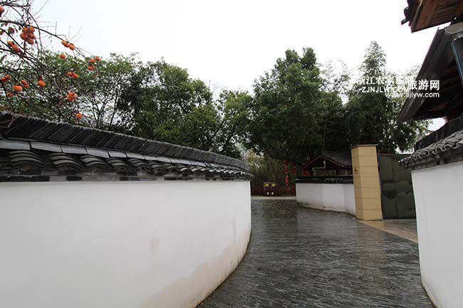 小费饭店周边